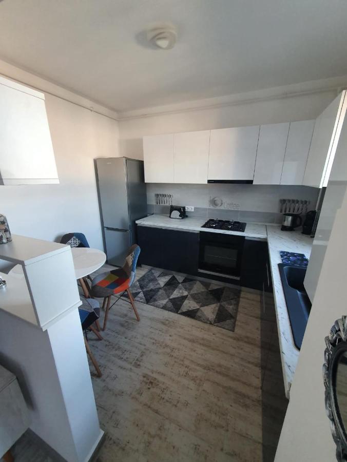 Studio 70 Braşov Exteriör bild